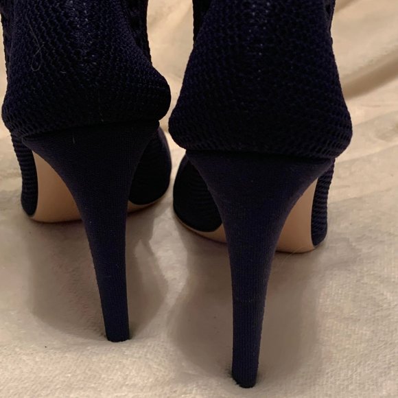 EUC Gianvito Rossi Navy Blue Stretch Bootie Size 39 (8.5) - Picture 4 of 7